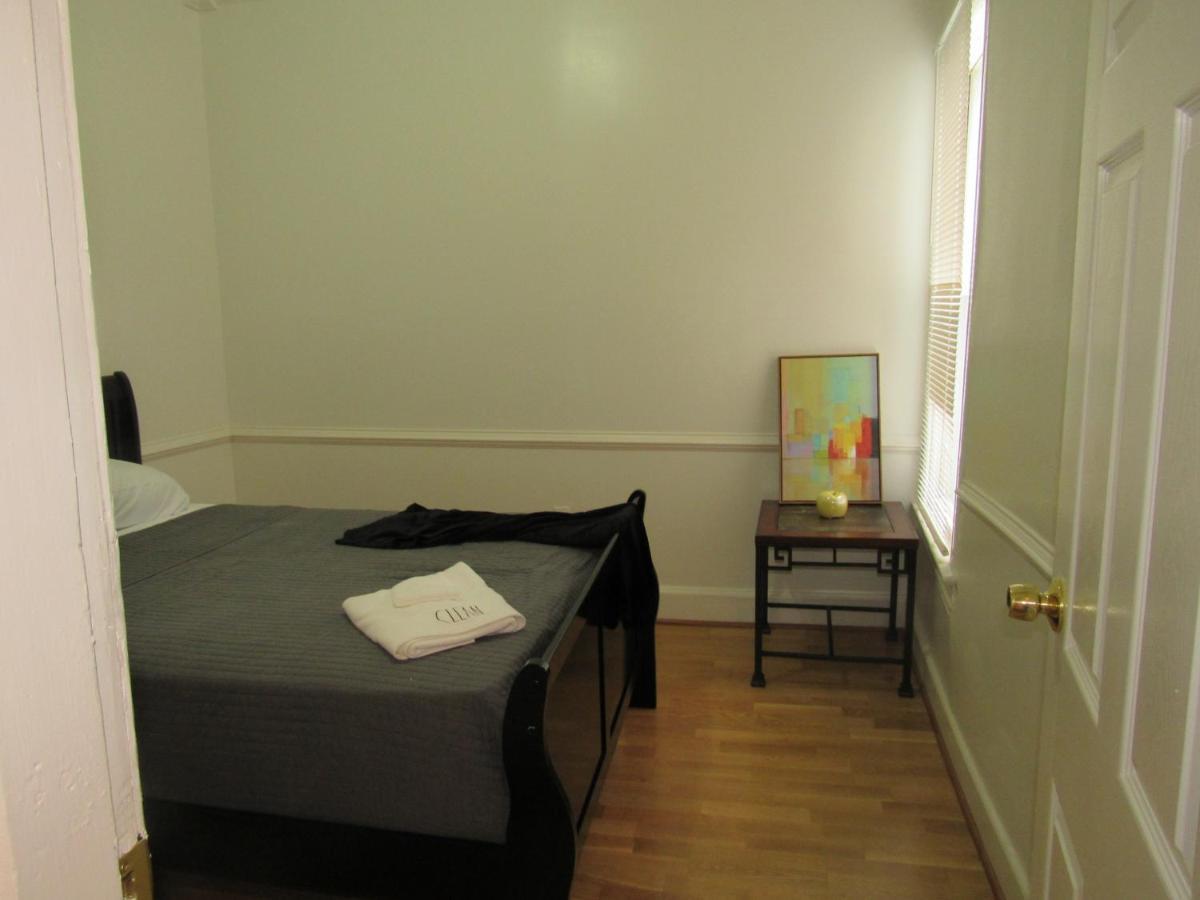 Located In The Noma-Gallaudet Neighborhood Daire Washington Dış mekan fotoğraf