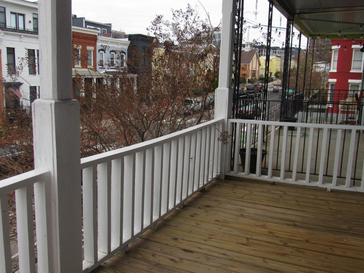 Located In The Noma-Gallaudet Neighborhood Daire Washington Dış mekan fotoğraf